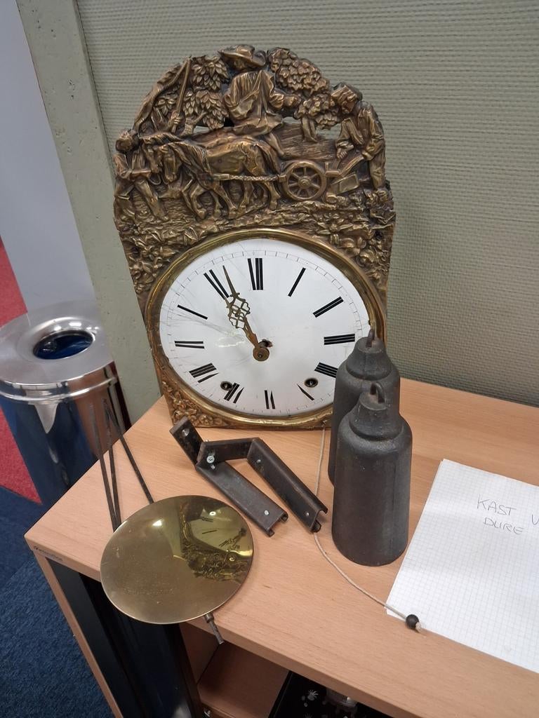 Antieke Bronzen Schouwklok met Landelijk Tafereel, Ophalen of Verzenden