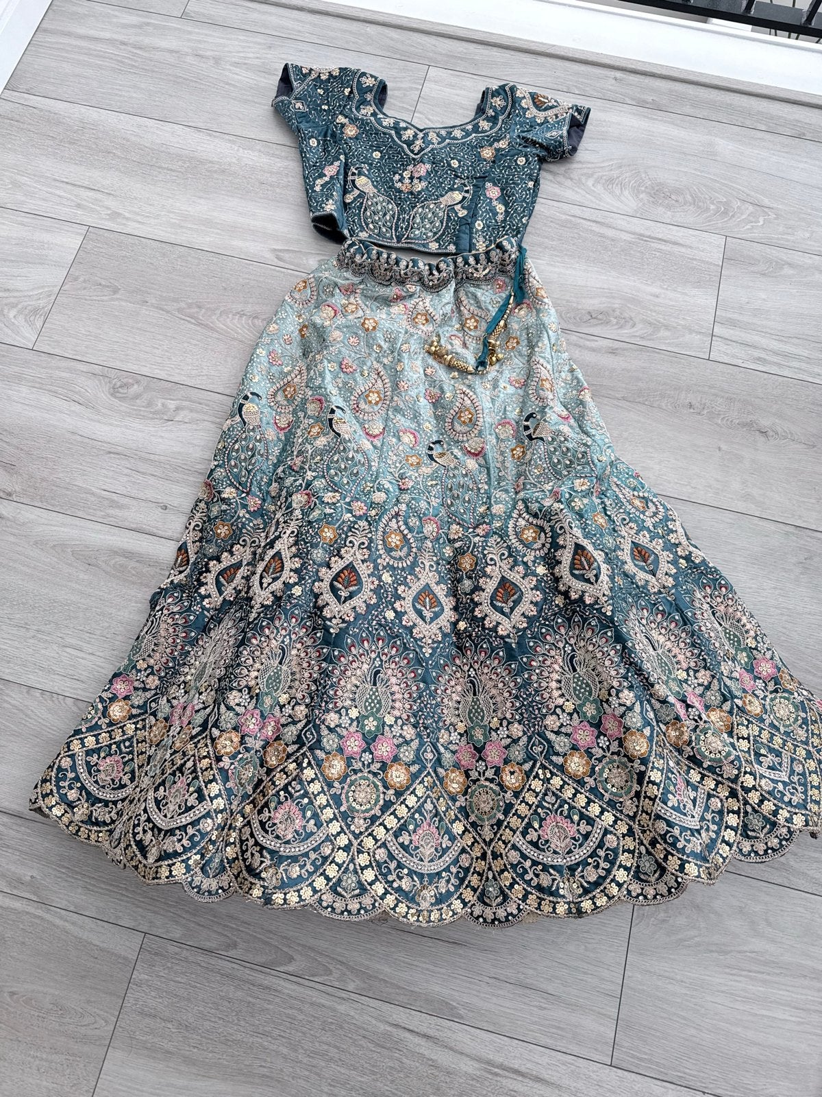 Prachtige Indiase Lehenga Choli - Maat XS, Overige typen, Blauw, Ophalen of Verzenden, Zo goed als nieuw