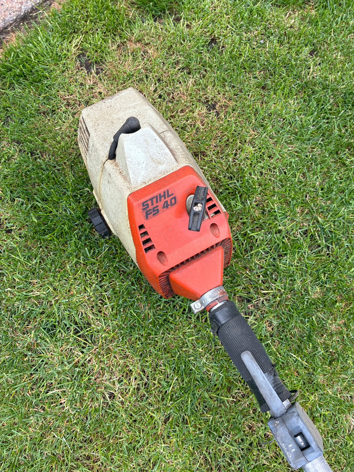 Stihl bosmaaier voor onderdelen of nog repareren, Tuin en Terras, Bosmaaiers, Ophalen of Verzenden, Zo goed als nieuw, Benzine