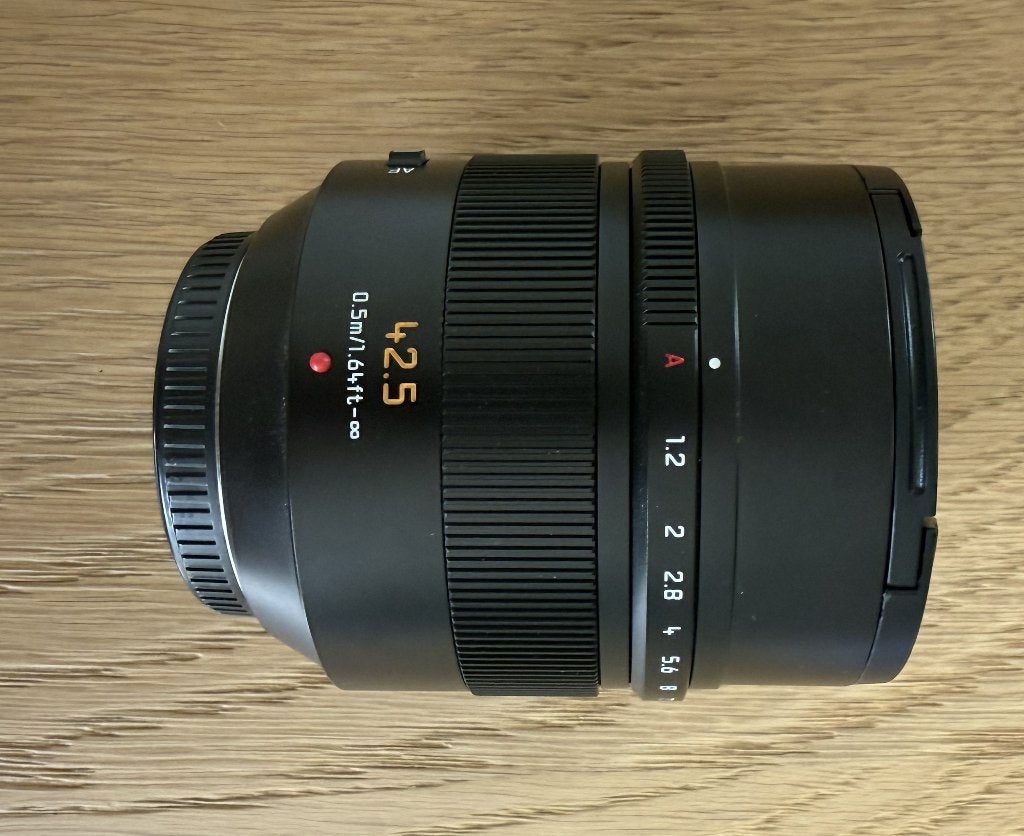 Panasonic MFT 42,5mm F/1.2 Leica DG Nocticron, Ophalen, M42, Zo goed als nieuw, Standaardlens