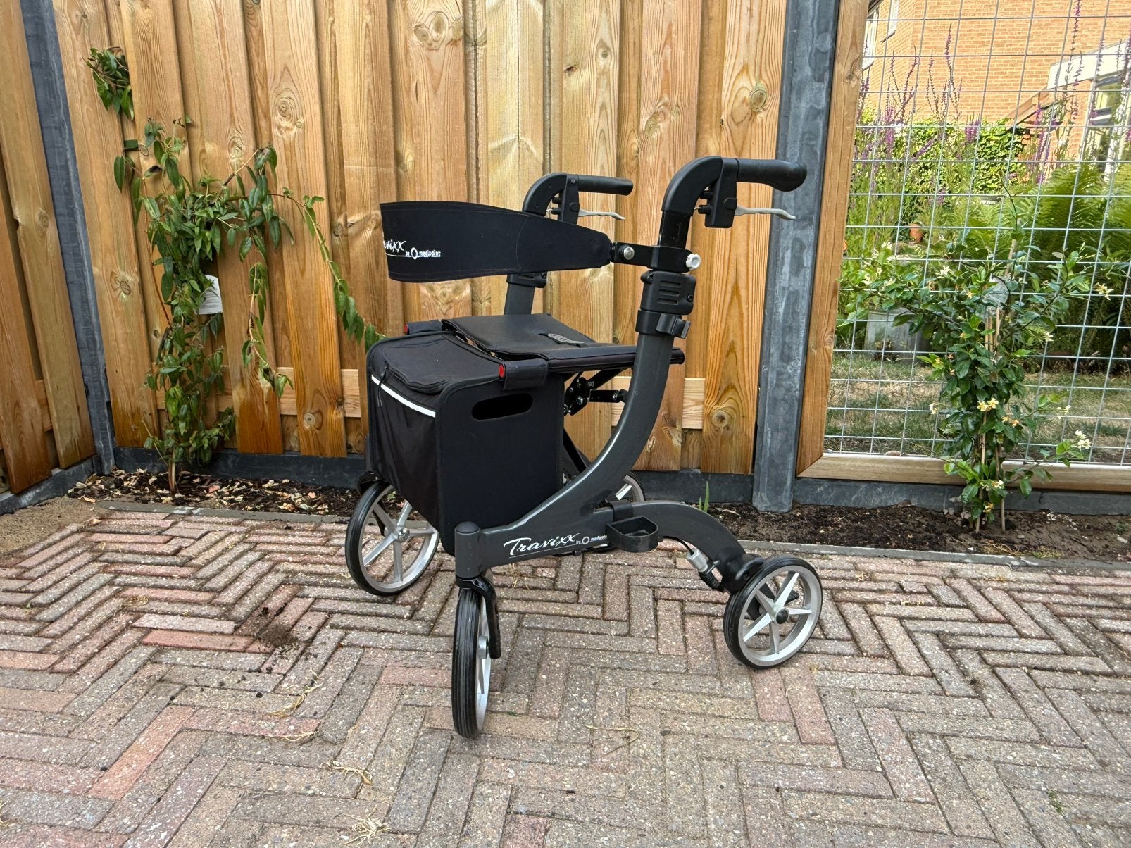 Travixx Rollator maat S, Ophalen, Opvouwbaar, Gebruikt