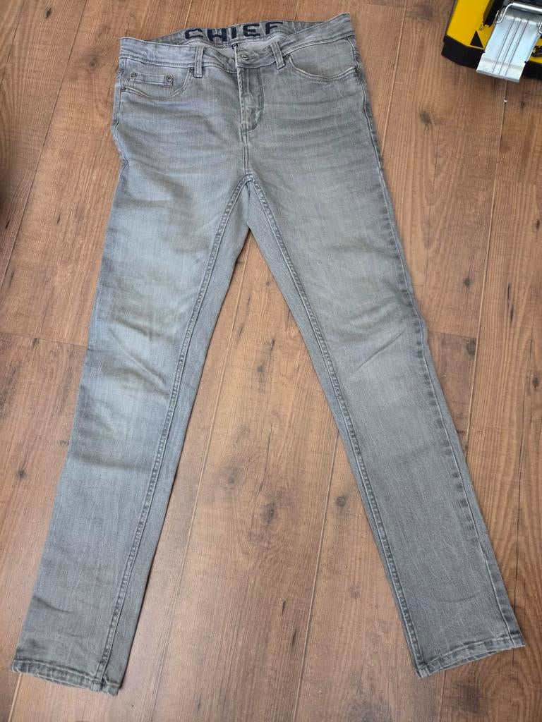 Heren jeans spijkerbroek CHIEF maat 32 / 32 grijs, Ophalen of Verzenden, Zo goed als nieuw, Grijs, W32 (confectie 46) of kleiner
