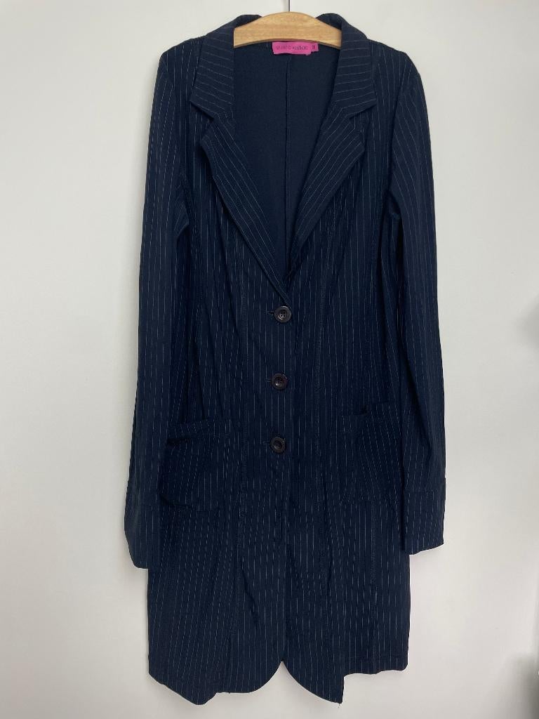 Studio Anneloes lange blazer travelstof blauw krijtstreep M, Kleding | Dames, Jasjes, Kostuums en Pakken, Zo goed als nieuw, Jasje