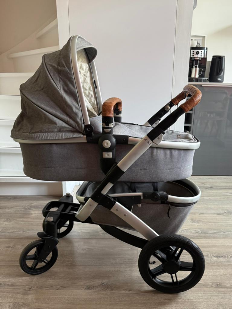 Joolz Geo - Complete, stijlvolle kinderwagen/buggy (grijs), Kinderen en Baby's, Kinderwagens en Combinaties, Gebruikt, Verstelbare duwstang