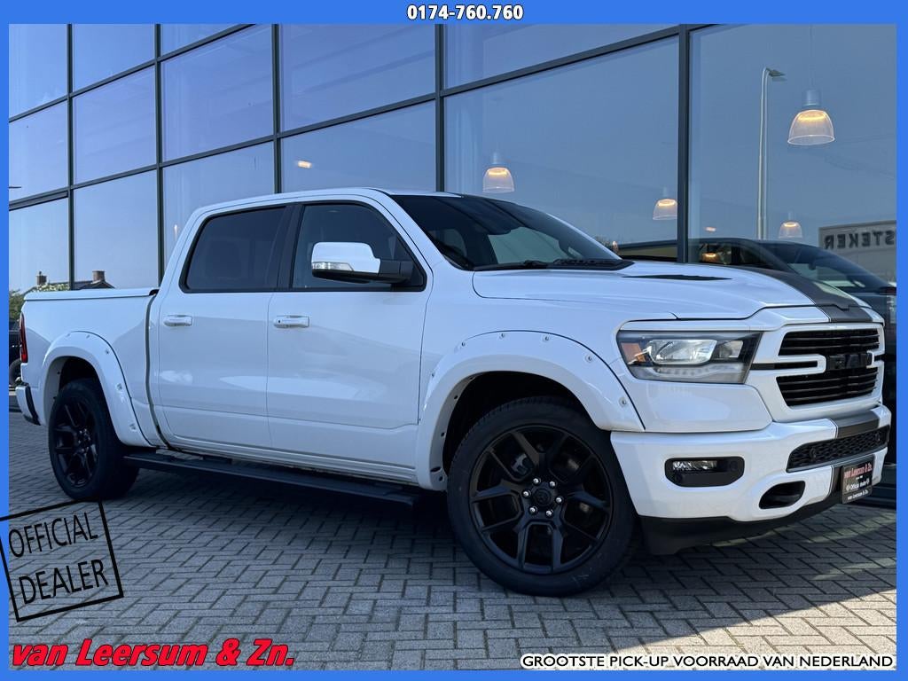Dodge Ram 1500 Laramie Sport | Alpine | Achteruitrijcamera |, Auto's, Gebruikt, 5654 cc, 402 pk, Wit