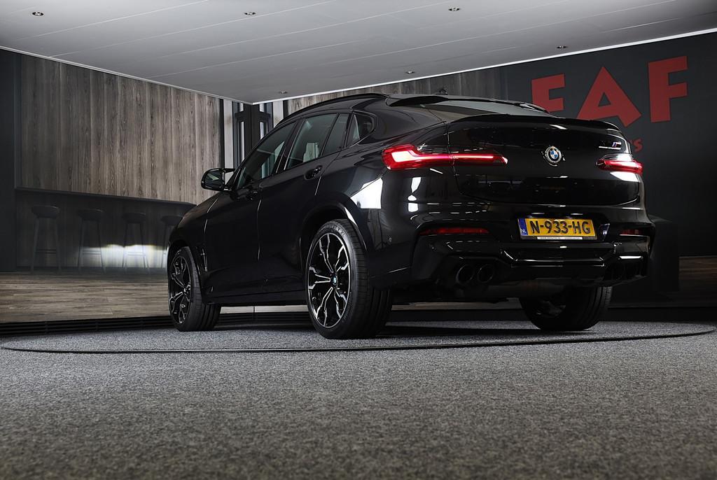 BMW X4 M Competition / Carbon / Head Up / Memory / Camera /, Automaat, Gebruikt, Zwart, Leder