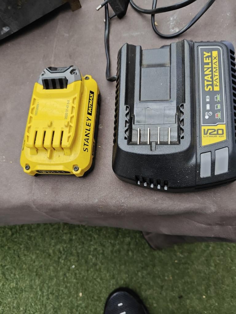 Stanley Fatmax V20 Accu en Oplader Set, Ophalen of Verzenden, Gebruikt, Overige typen