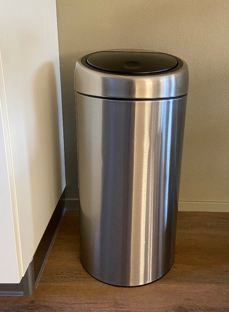 Prullenbak Brabantia Touch Bin 2 x 30 liter afvalscheiding, Ophalen, Gebruikt, 50 tot 75 cm, 40 liter of meer