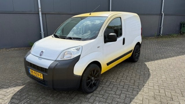 Fiat Fiorino 1.3 55KW 2014 grijs kenteken, Auto's, Bestelauto's, Voorwielaandrijving, Euro 5, Stof, 74 pk