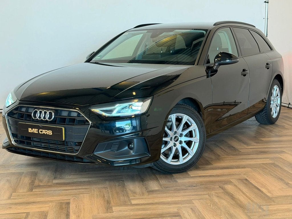 Audi A4 Avant 35 TFSI S edition|WEINIG KM|AUTOMAAT|INRUIL MO, Auto's, Stof, Gebruikt, 4 cilinders, Zwart