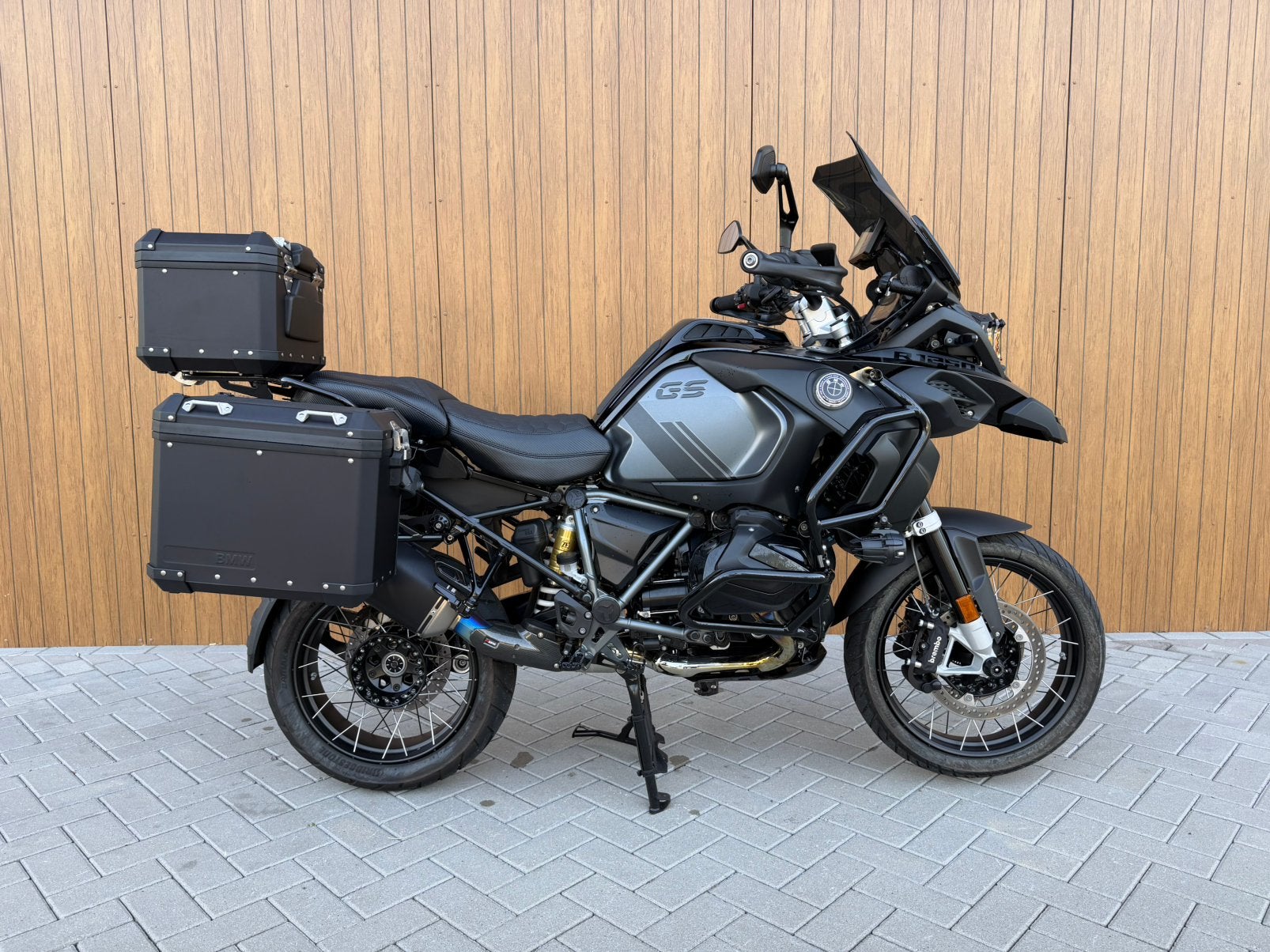 BMW R 1250 GS Adventure Triple Black 2023 4.405KM VOL OPTIES, Motoren, BMW Motorrad NL, 2 cilinders, Occasion, 1254 cc