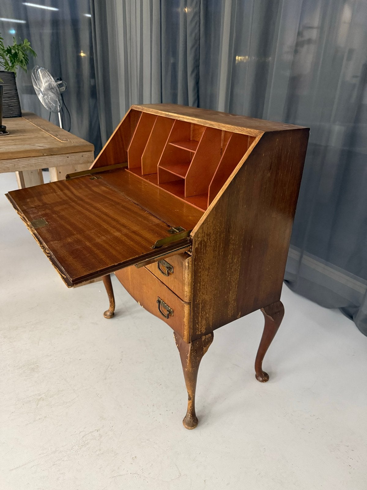 Antiek houten secretaire met lades, Ophalen