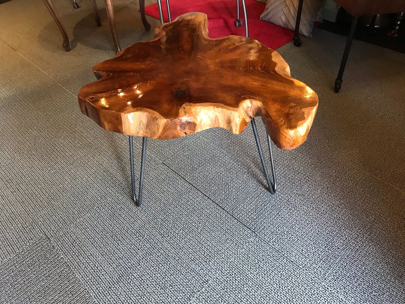 Unieke Boomstam Salontafel met Metalen Poten, O, O, Overige vormen, 5 – 50