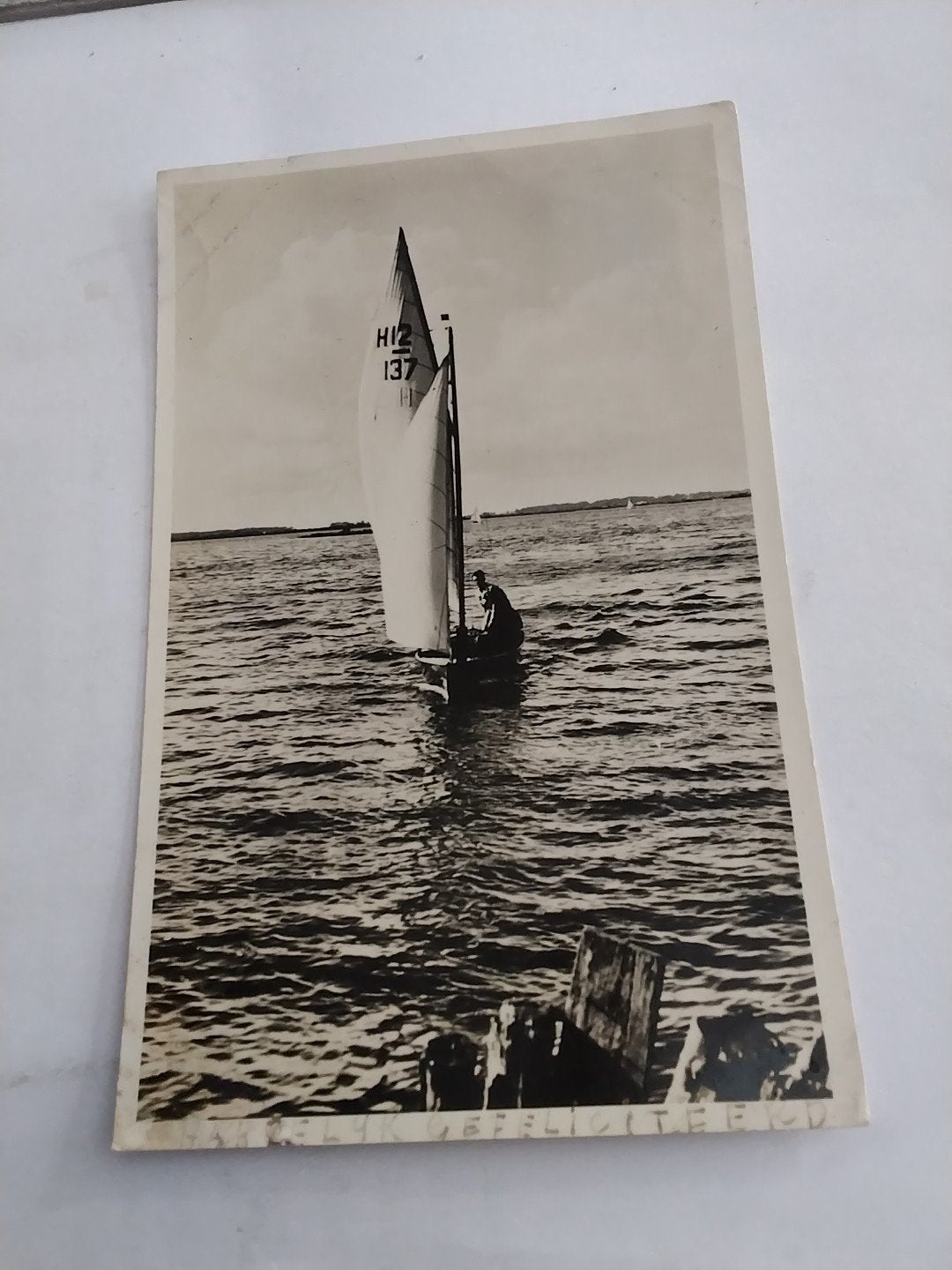 Oude ansichtkaart: Zeilboot met volle zeilen, 1947, Ophalen of Verzenden, 1940 tot 1960