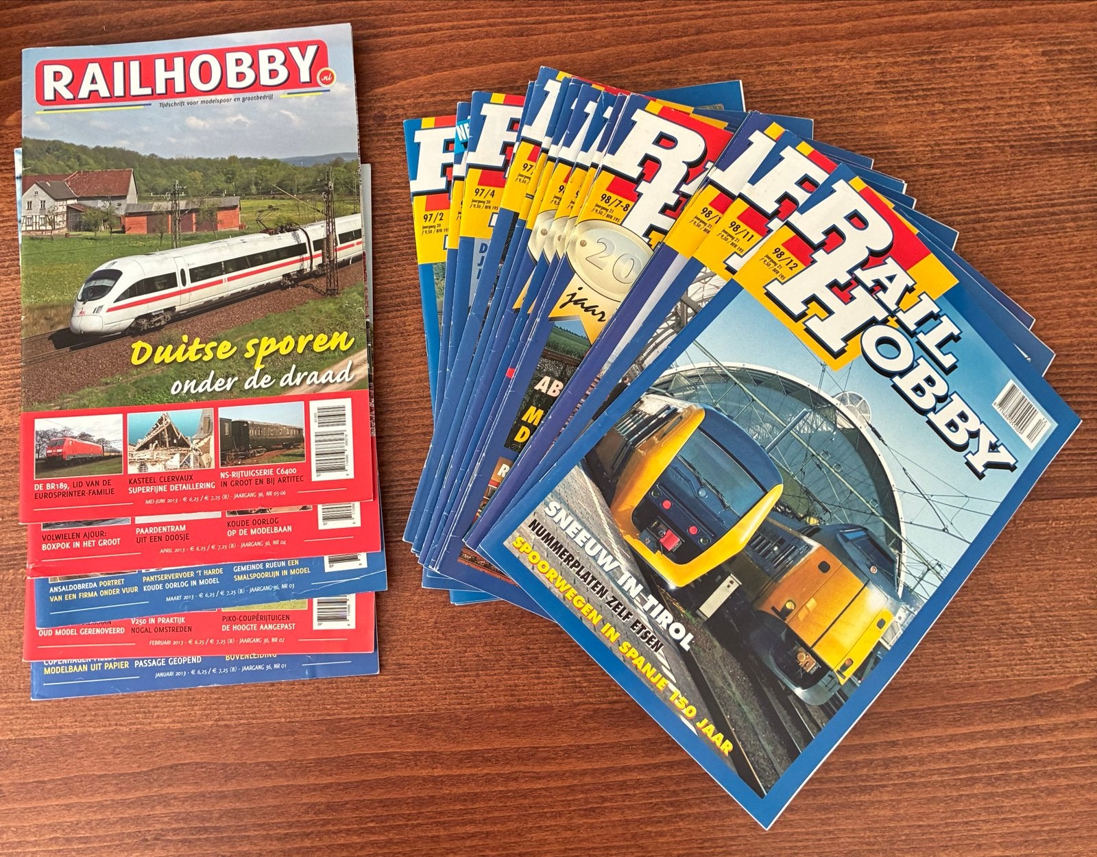 Railhobby tijdschriften - diverse jaargangen, Ophalen of Verzenden, Gelezen, Overige typen