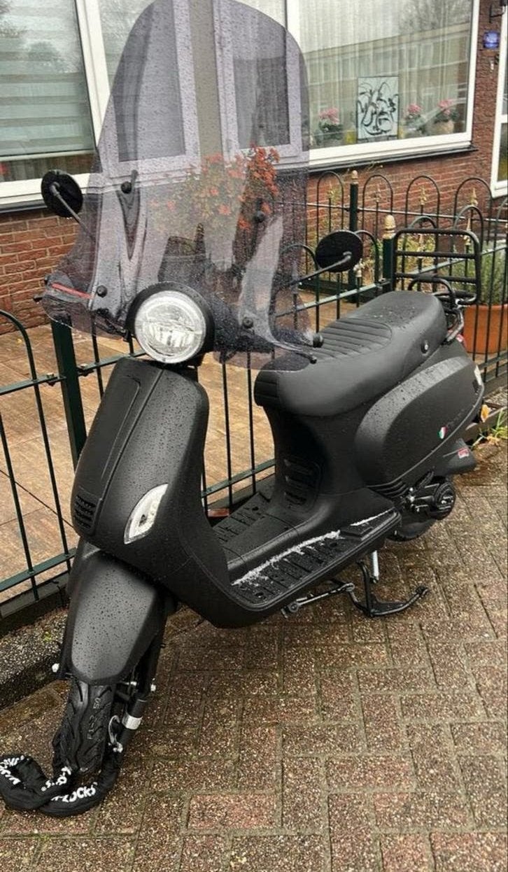 Senso Revalux Scooter 2024 - Incl. Helmen, Deken & Slot, Ophalen, Gebruikt, Overige typen, Overige merken