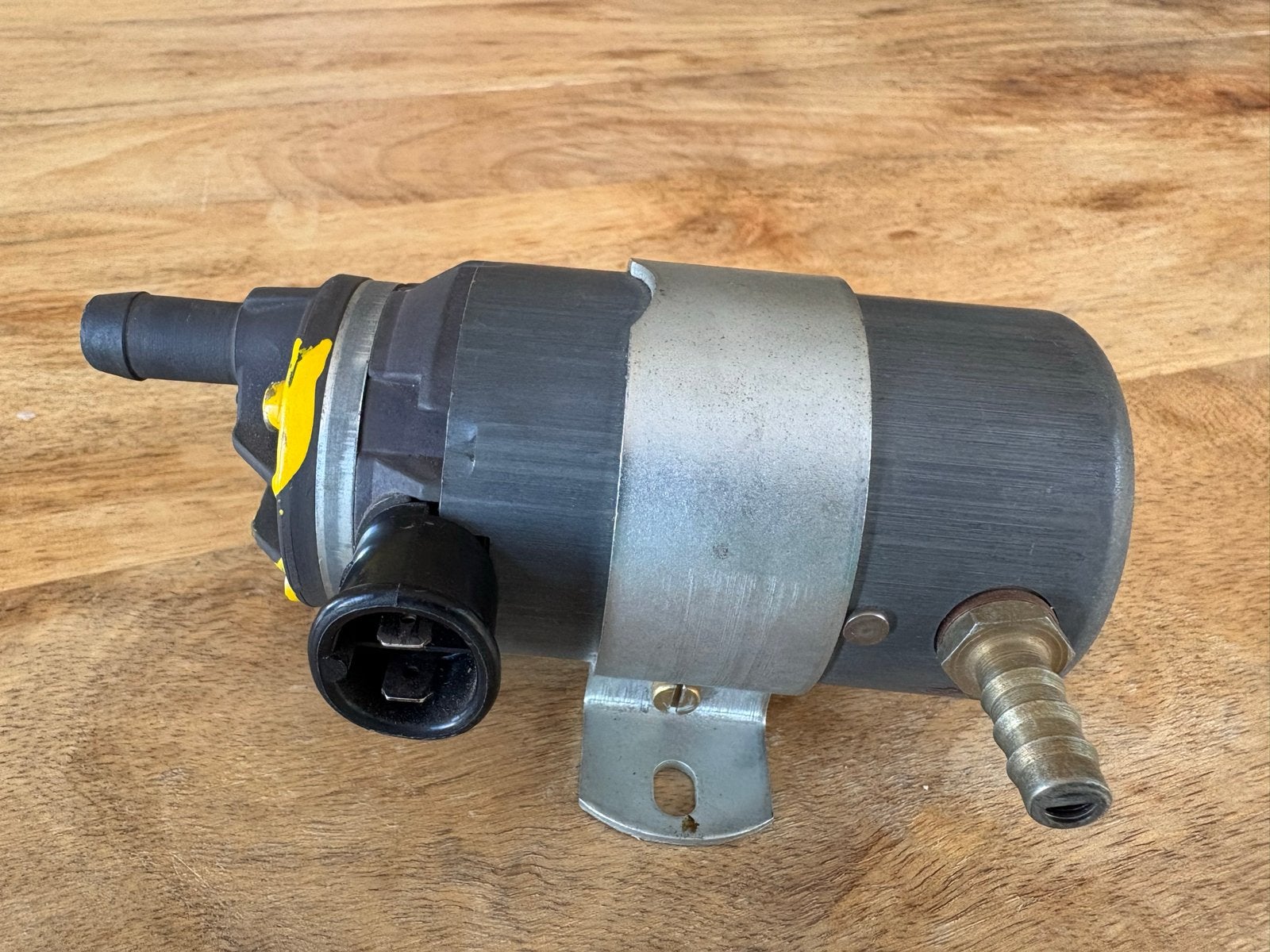 Nieuwe Bosch elektrische brandstofpomp 0580254996 NOS, Ophalen of Verzenden, Nieuw, Volvo