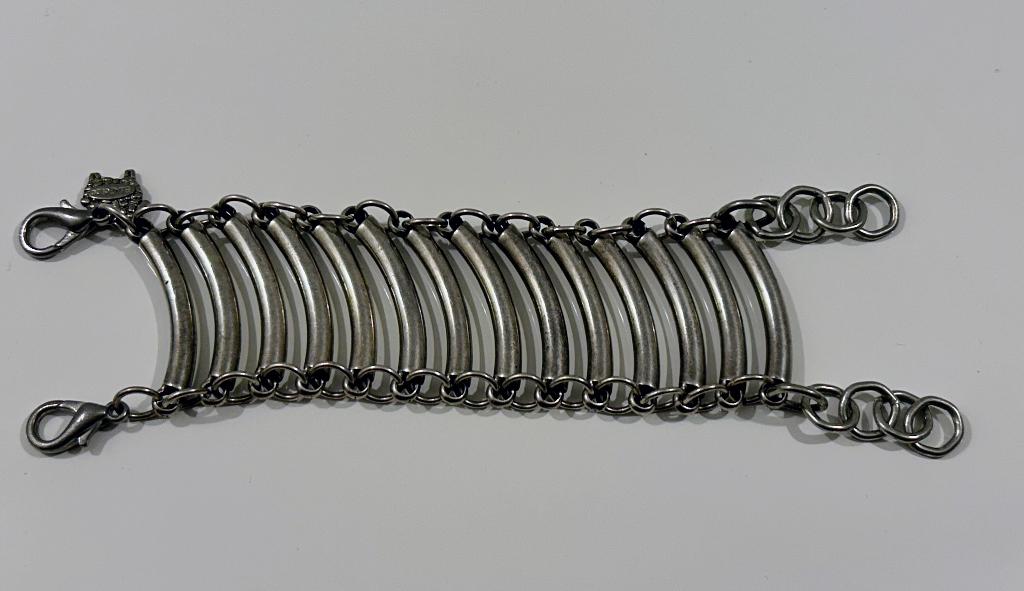 Bamboleo zilverkleurige armband met staafjes, Ophalen of Verzenden, Zo goed als nieuw, Zilver, Overige materialen