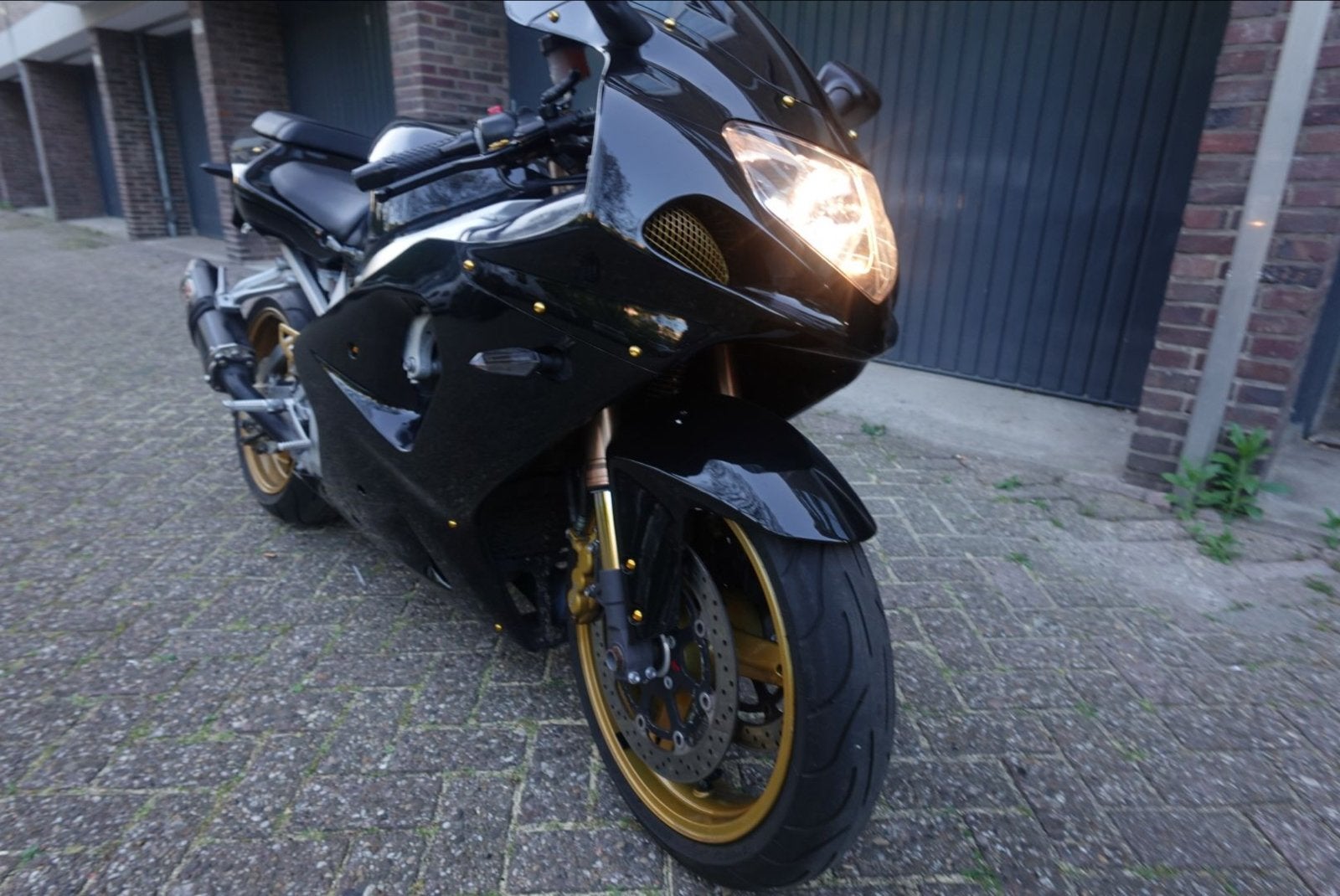 Suzuki GSX-R 1000 Sportmotor - Zwart/Goud, 36k km, Motoren, Motoren | Suzuki, Sportuitlaat, 4 cilinders, Sport, Minimaal motorrijbewijs A2