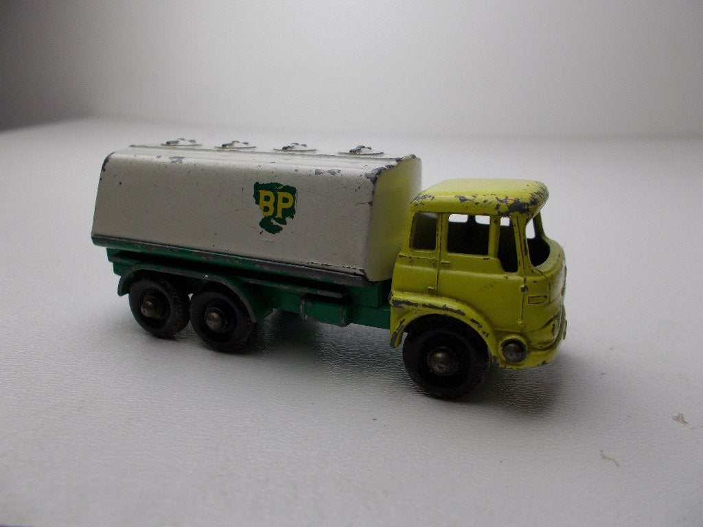 1964 Lesney Matchbox Series No. 25C. BP PETROLTANKER., Ophalen of Verzenden, Gebruikt, Bus of Vrachtwagen, Lesney