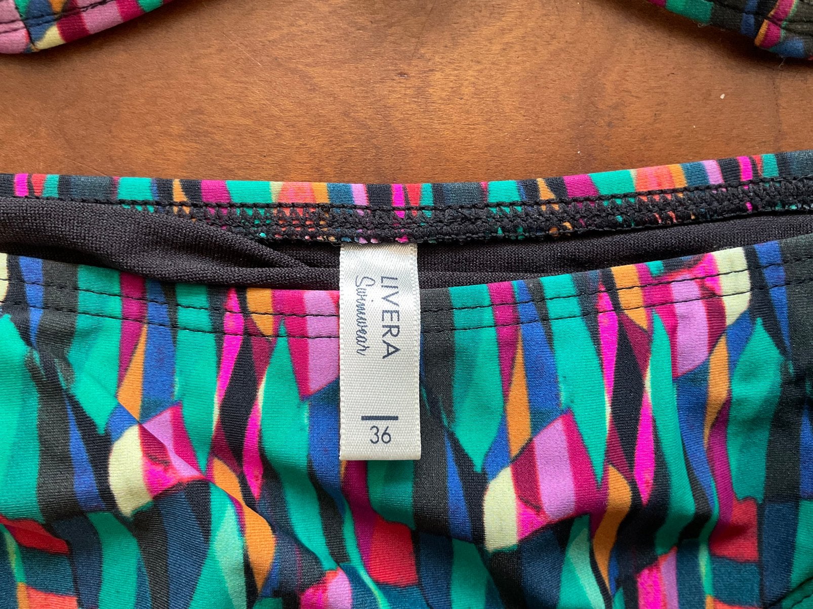Livera bikini - mt 36 B / C - zgan, Ophalen of Verzenden, Zo goed als nieuw, Meerkleurig, Bikini
