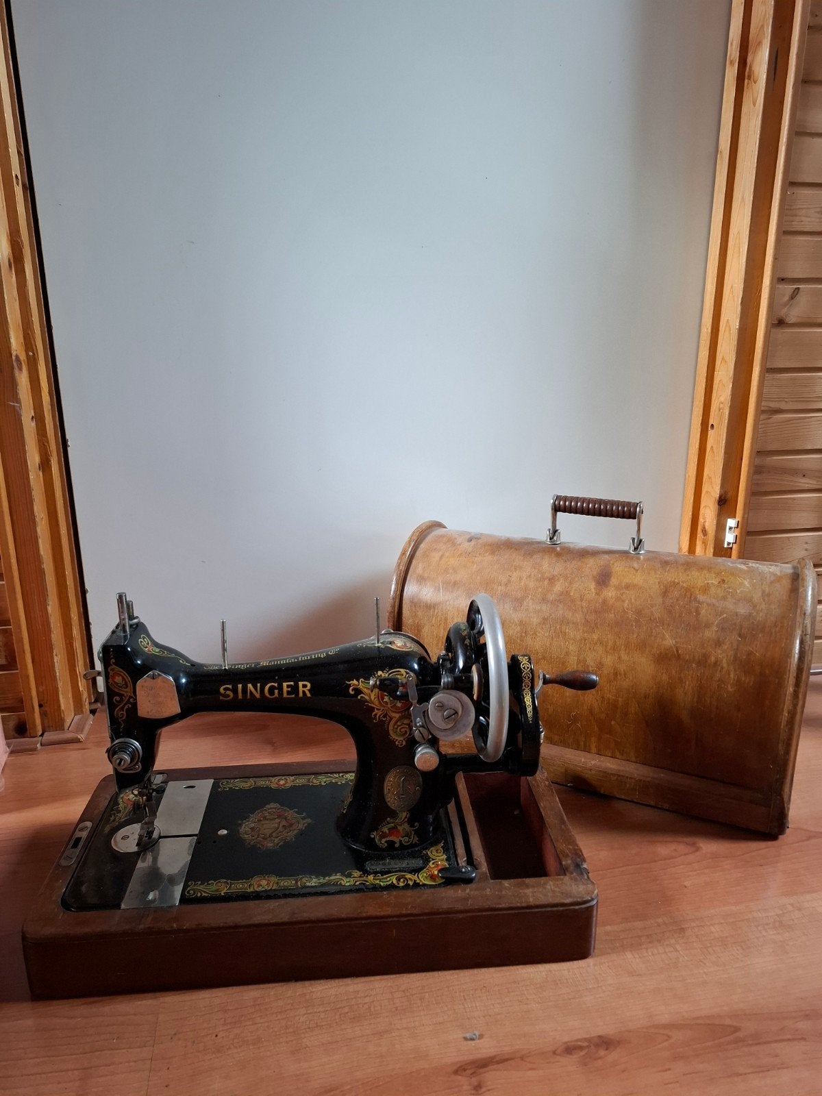 Antieke Singer Naaimachine met Houten Koffer, Ophalen