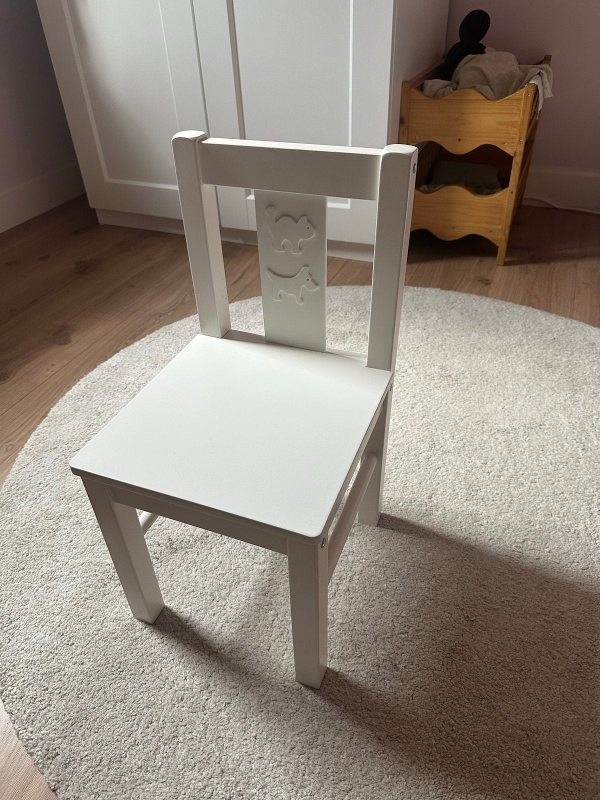 Ikea kinderstoel kritter met dierenfiguren, Ophalen, Zo goed als nieuw, Stoel(en)
