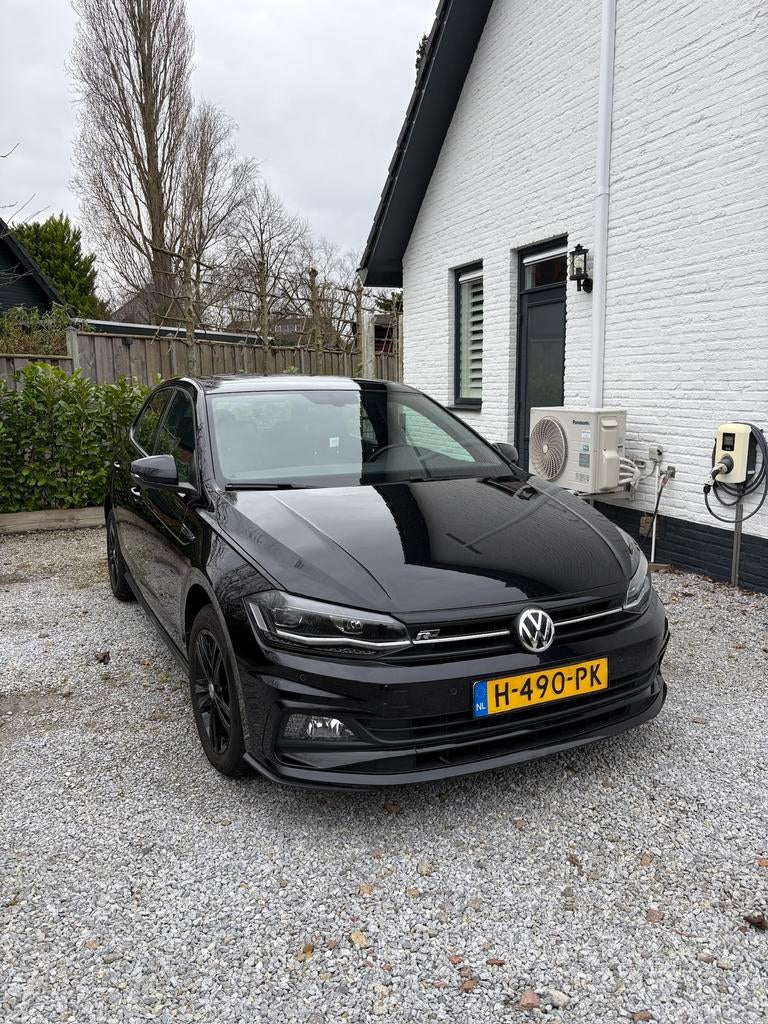 Volkswagen Polo 1.0 TSI 115pk 7-DSG 2019 Zwart 3X R-Line, 115 pk, Particulier, 3 cilinders, Bluetooth