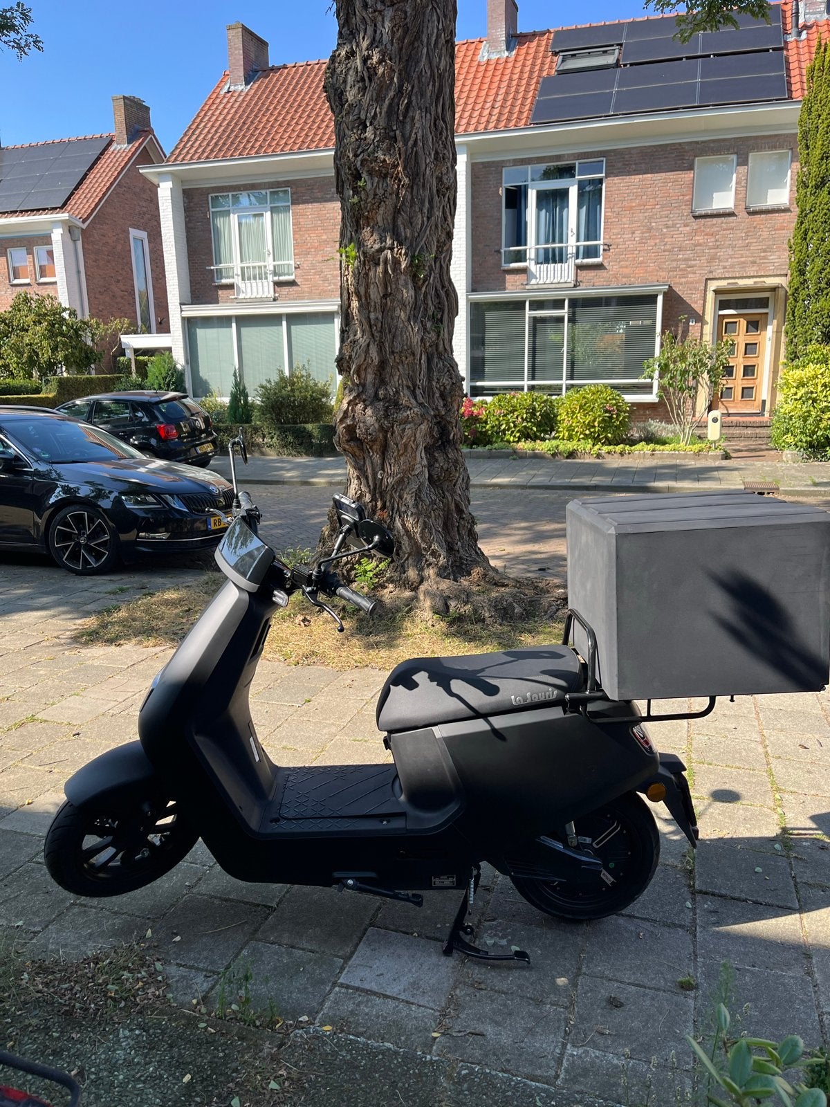 Elektrische scooter met topkoffer - Ideaal voor bezorging, Fietsen en Brommers, Ophalen, Maximaal 45 km/u, Elektrisch, Nieuw