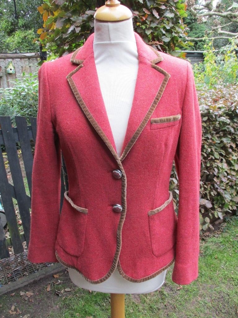 Etro Milano, size 38, Kleding | Dames, Jasjes, Kostuums en Pakken, Zo goed als nieuw, Jasje, Maat 38/40 (M), Rood, Verzenden