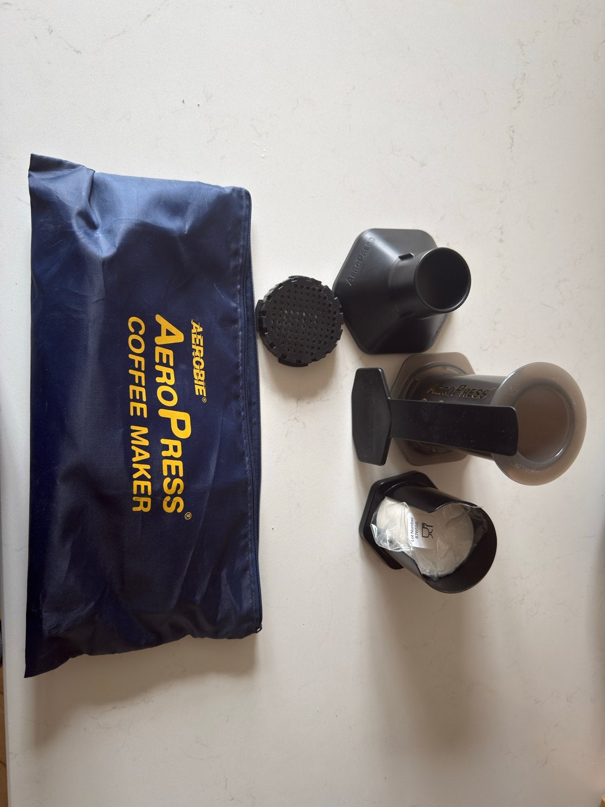 Aeropress Koffiezetapparaat met draagtas, Koffiemachine, Gemalen koffie, Ophalen of Verzenden, Zo goed als nieuw
