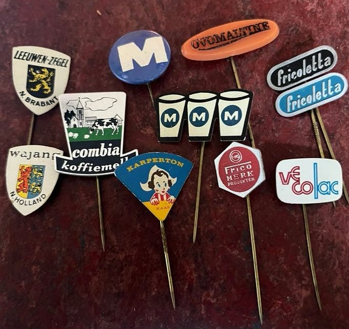 11 speldjes Leeuwenzegel Wajang Combia Frico Fricoletta M, Ophalen of Verzenden, Zo goed als nieuw, Overige onderwerpen