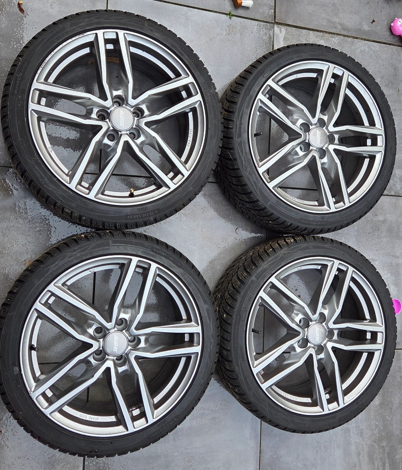 Opel Astra K/Alutec Ikenu 18" velgen Vredestein winterbanden, 18 inch, Gebruikt, Banden en Velgen, Personenwagen