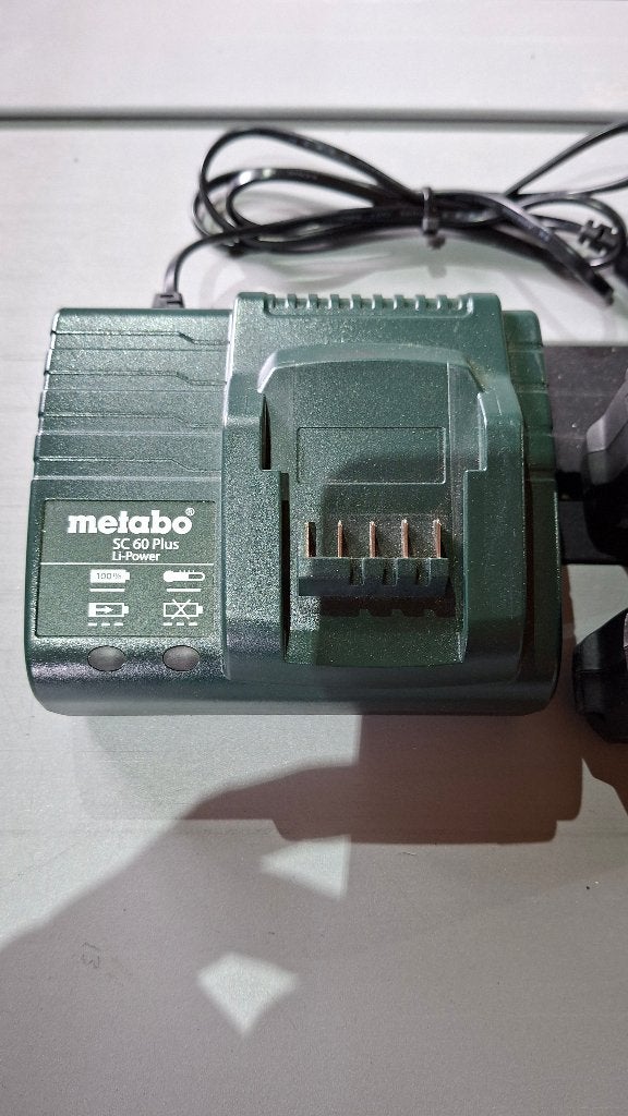 Metabo oplader, Ophalen of Verzenden, Zo goed als nieuw, Minder dan 400 watt, Boor- en Schroefmachine