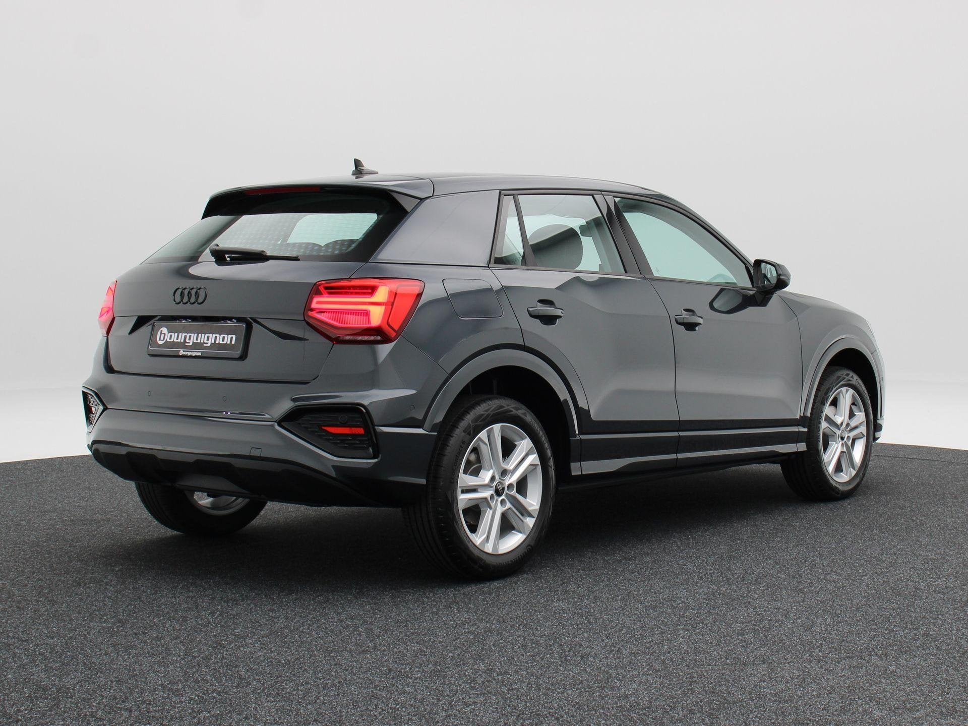 Audi Q2 35 TFSI Advanced edition | 17 inch | Zwart optiek |, Auto's, Audi, Voorwielaandrijving, Stof, 150 pk, Bedrijf
