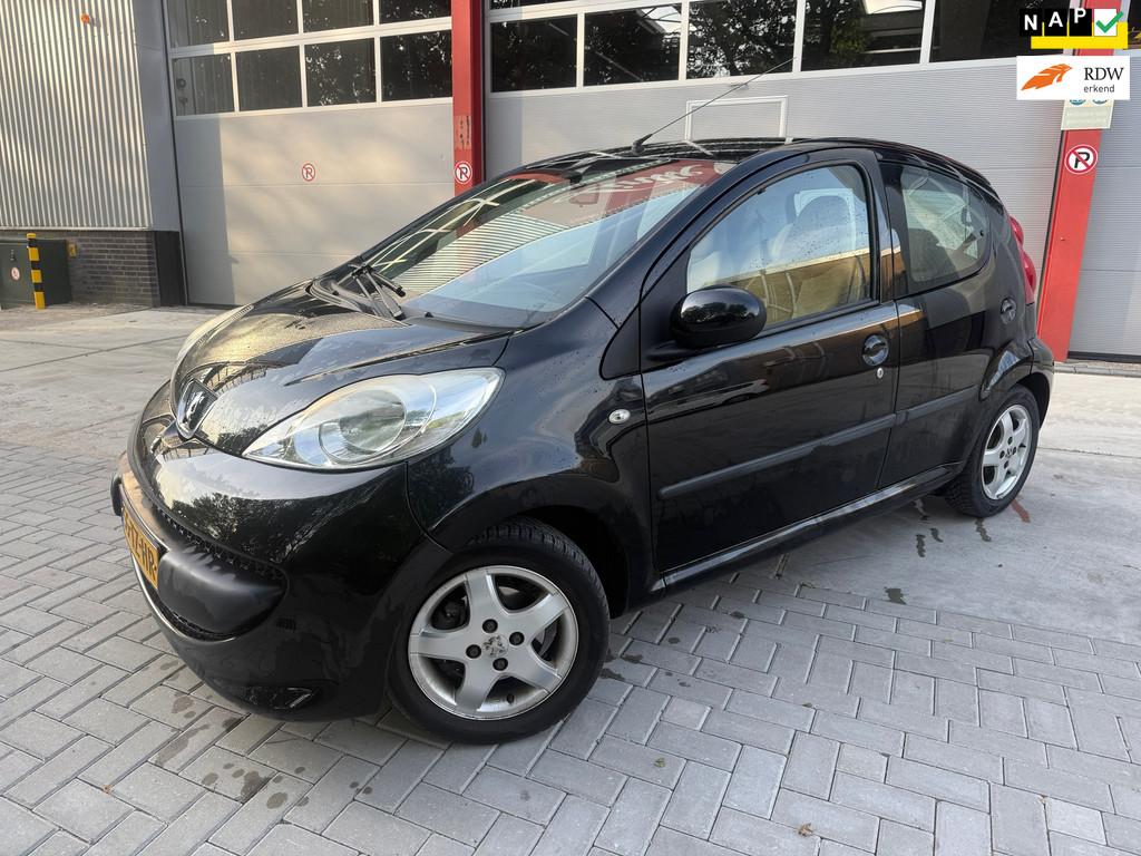 Peugeot 107 1.0-12V XS AUTOMAAT, Auto's, Peugeot, Gebruikt, 4 stoelen, Origineel Nederlands, Bedrijf