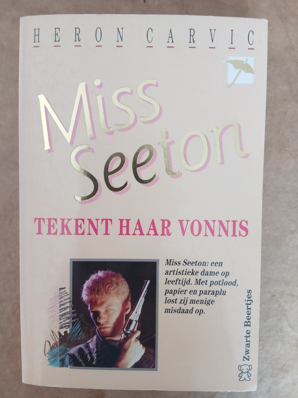 Miss Seeton Tekent Haar Vonnis - Heron Carvic, Ophalen of Verzenden, Gelezen