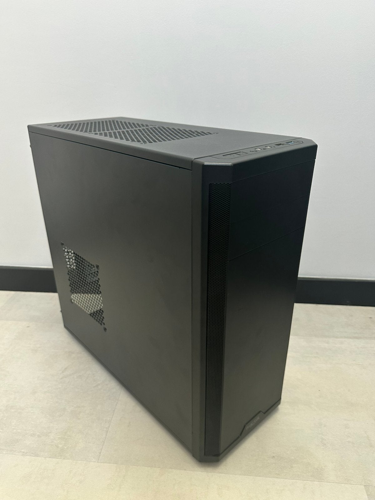 Fractal Design Core 2300 ATX Behuizing / PC Case (Zwart), Ophalen of Verzenden, Gebruikt