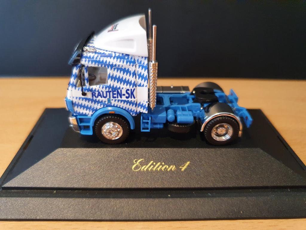 Herpa Mercedes Benz modellen, Hobby en Vrije tijd, Modelauto's | 1:87, Ophalen of Verzenden, Zo goed als nieuw, Bus of Vrachtwagen