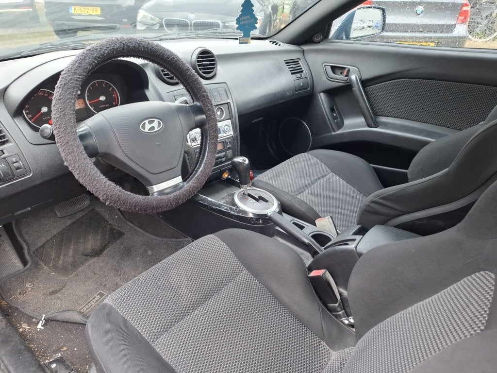Hyundai Coupé 2.7i V6 FX Automaat 168pk Opknapper!, Auto's, Hyundai, Automaat, Automatische klimaatregeling, Gebruikt, 31 €/maand