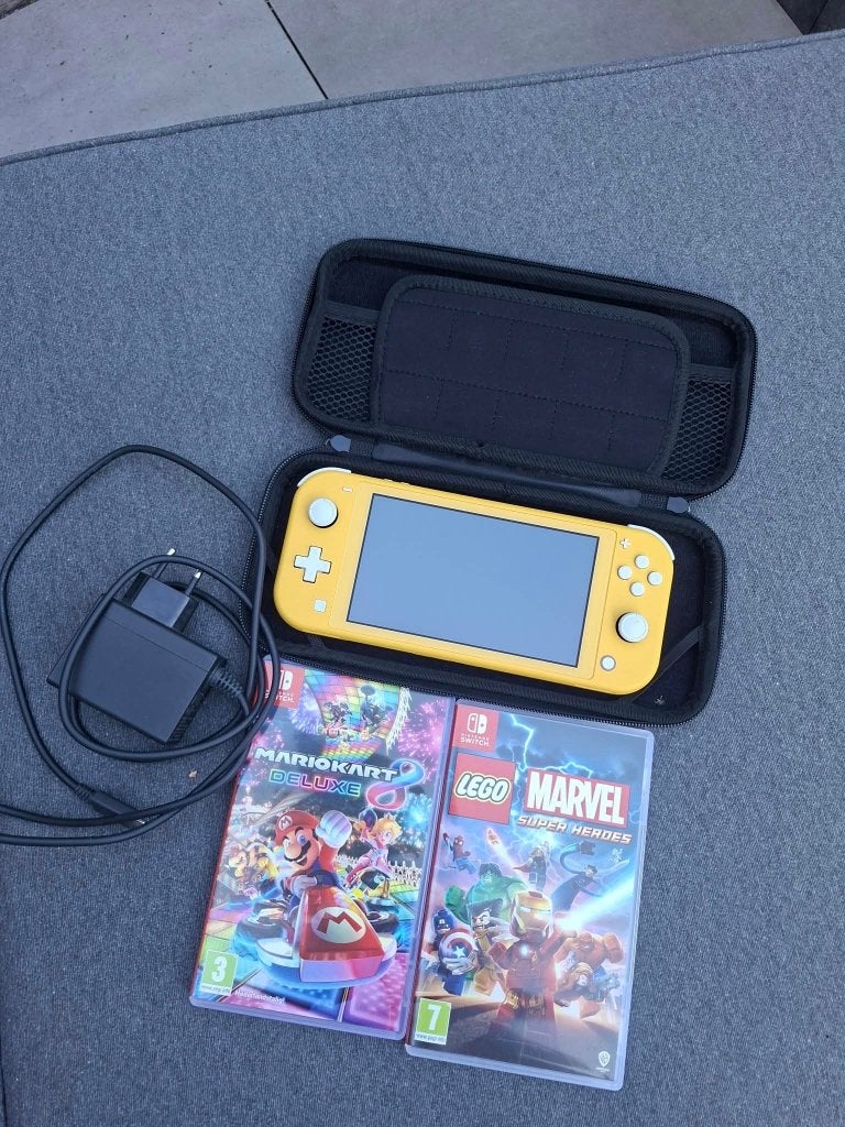 Nintendo switch, Ophalen, Met games, Zo goed als nieuw, Zonder controller