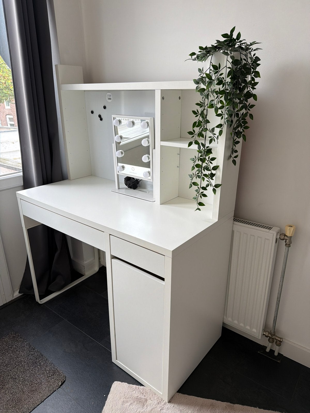 Wit bureau met opbouw en lades - Ideaal voor thuiswerkplek, Demontabel, Spaanplaat of MDF, Ophalen of Verzenden, Zo goed als nieuw