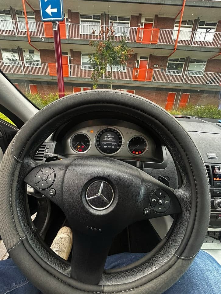Mercedes-Benz C-Klasse 1.8 C200 Kompr. Estate AUT 2009 Grijs, Auto's, Achterwielaandrijving, 1800 kg, 4 cilinders, 1796 cc