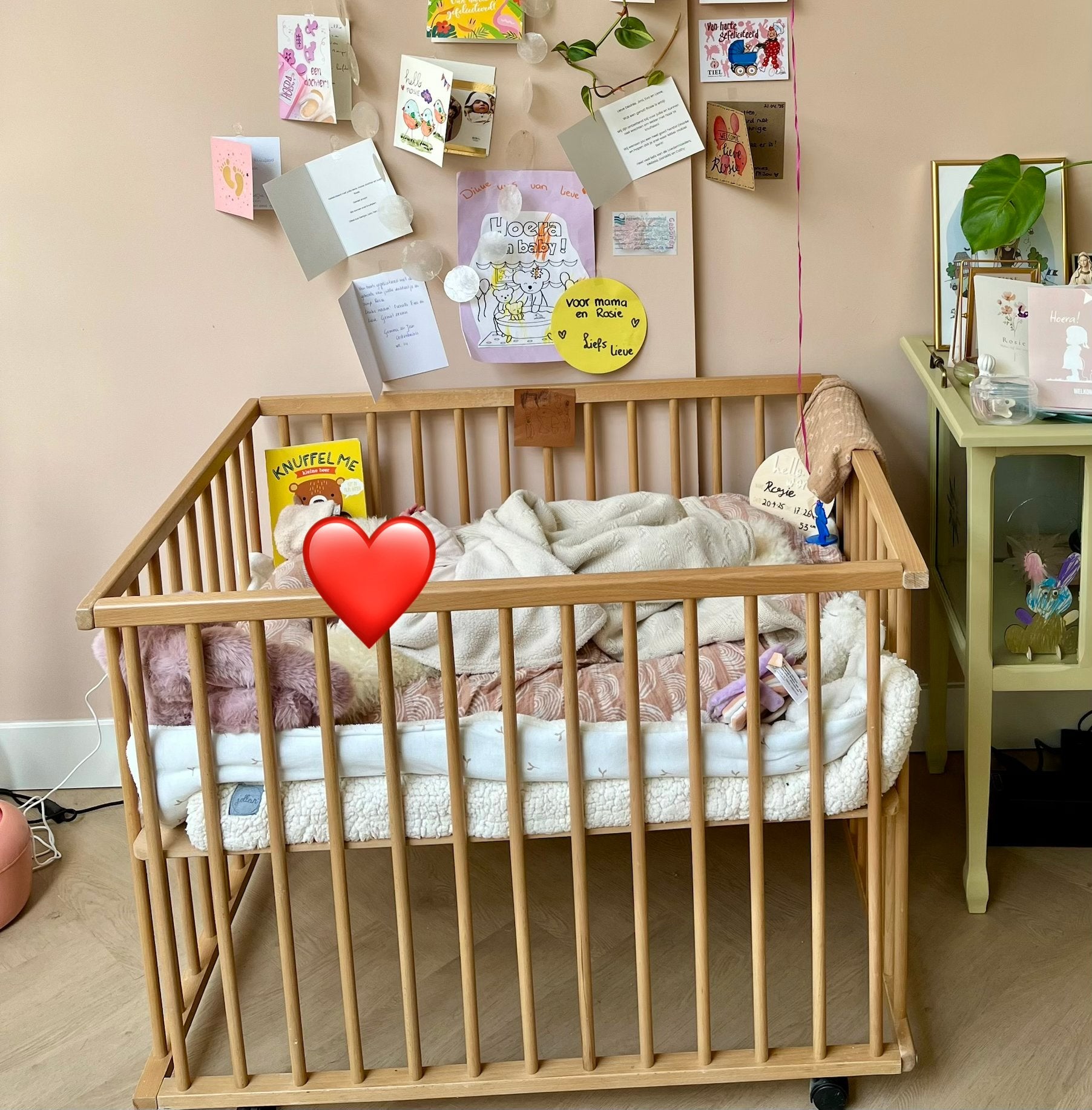 Timgro houten box met wieltjes en 2 hoogtes + 2 boxkleden, Kinderen en Baby's, Ophalen, Gebruikt, Rechthoekig, In hoogte verstelbaar