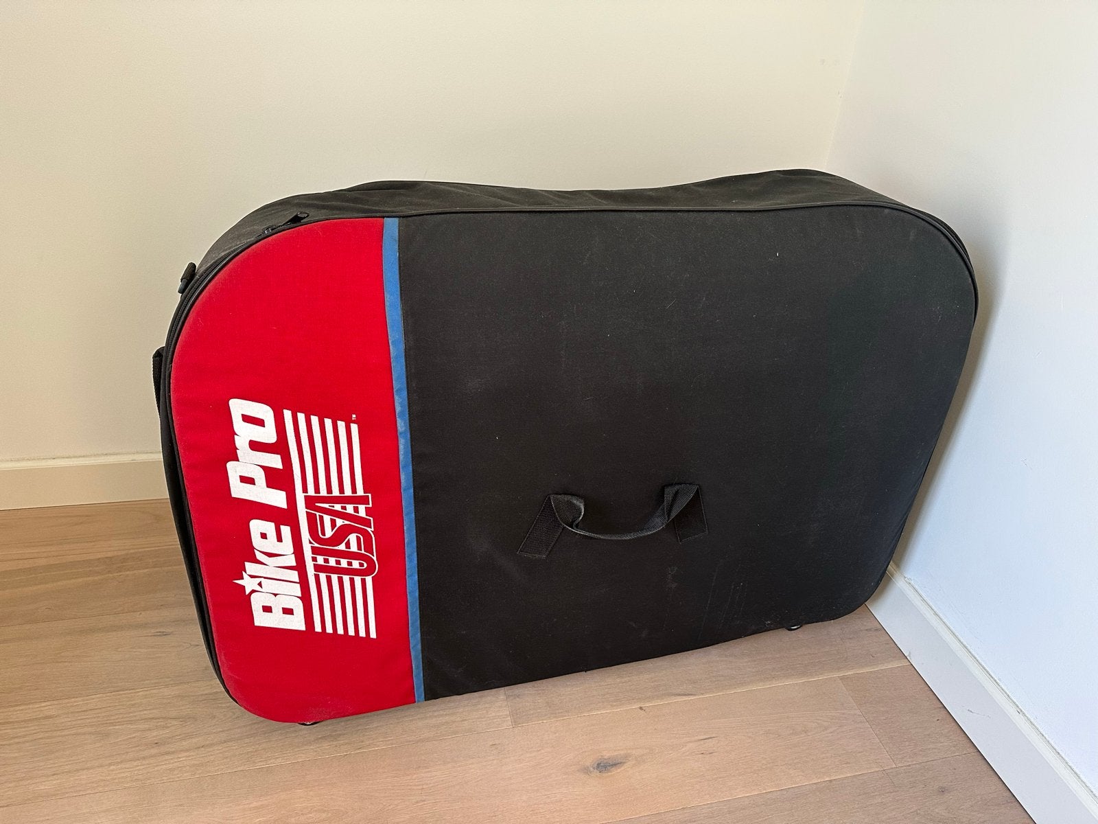 Bike Pro USA Padded Bike Travel Bag with Wheels 120x85x24cm, Ophalen, Gebruikt, Bagagekar, 20 tot 40 kg