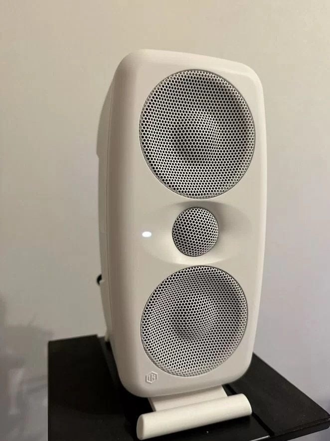 IK Multimedia iLoud MTM MkII