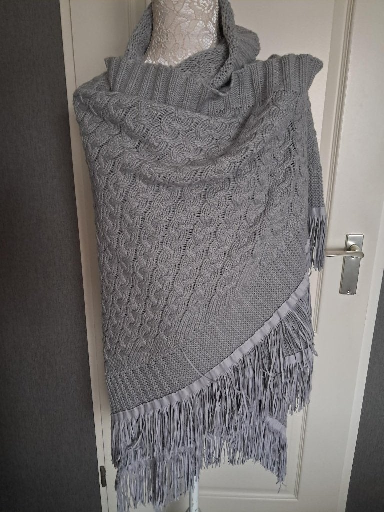 omslagdoek poncho Sjaal cape s.Oliver Kleur : Grijs, Kleding | Dames, Maat 46/48 (XL) of groter, Nieuw, Ophalen of Verzenden, S.Oliver