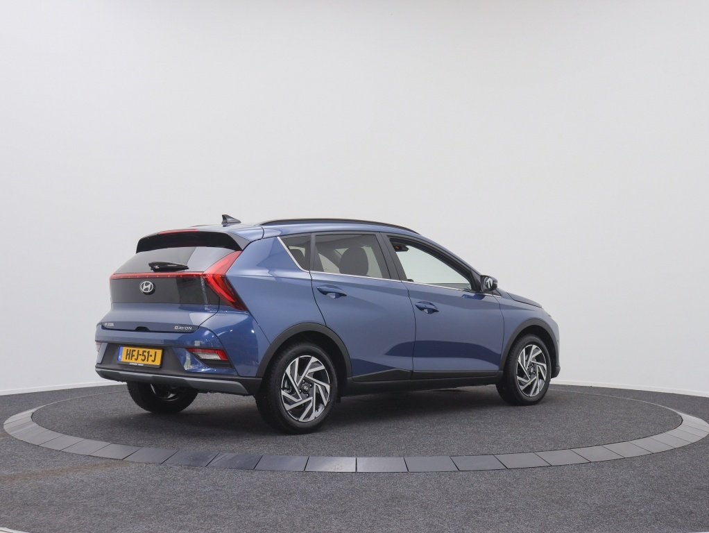 Hyundai Bayon 1.0 T-GDI Premium | All-seasonbanden | Full op, Auto's, Hyundai, Gebruikt, 1095 kg, Blauw, Origineel Nederlands