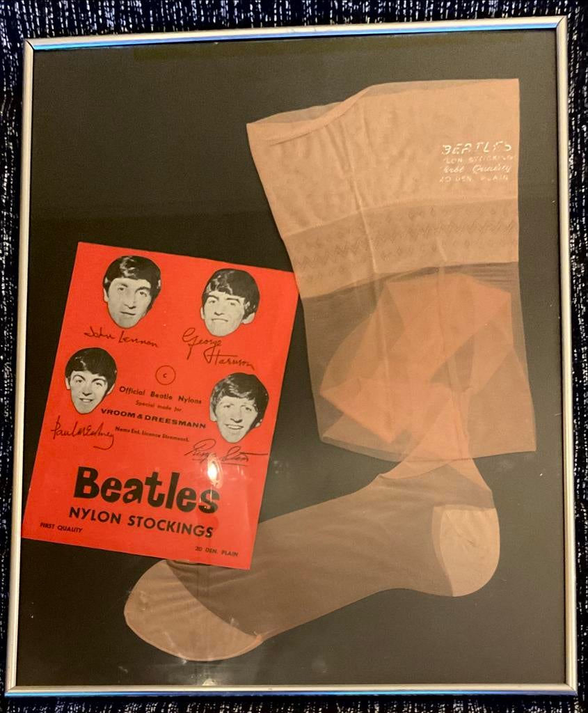 Vintage Beatles Nylon Kousen - Vroom & Dreesmann, Ophalen, Gebruikt, Gebruiksvoorwerp