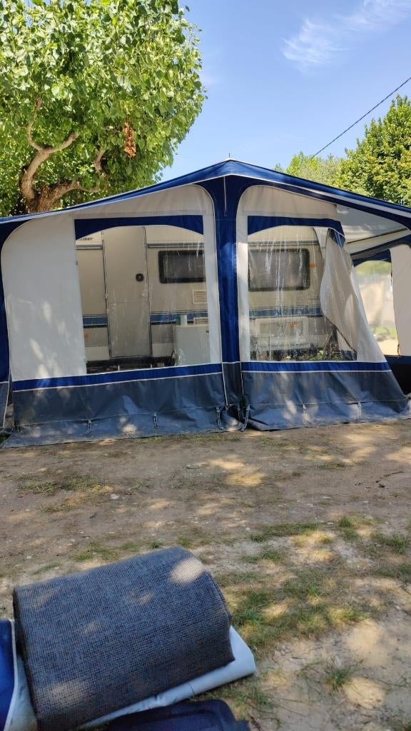 Voortent met luifel en uitbouw, Caravans en Kamperen, Voortenten en Luifels, Ophalen, Zo goed als nieuw, Polyester, Dorema